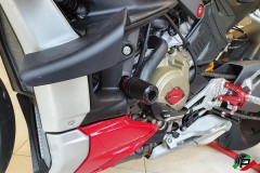 CNC Racing Sturzpad fr Ducati Streetfighter V4